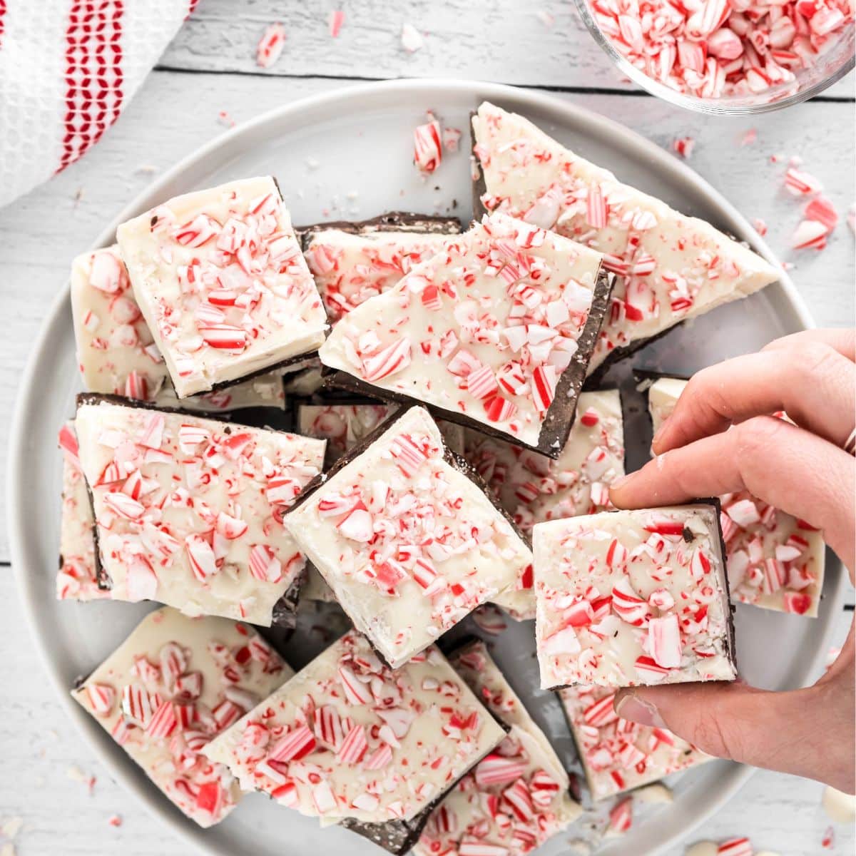 Easy Keto Peppermint Bark -- Low carb, Sugar free (4-Ingredients)
