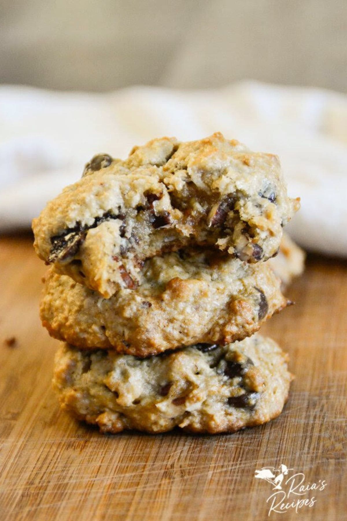 paleo almond butter cookies.
