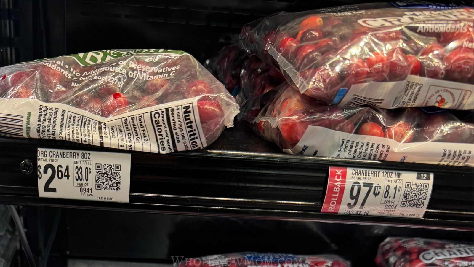 organic vs conventional cranberries on store shelf.