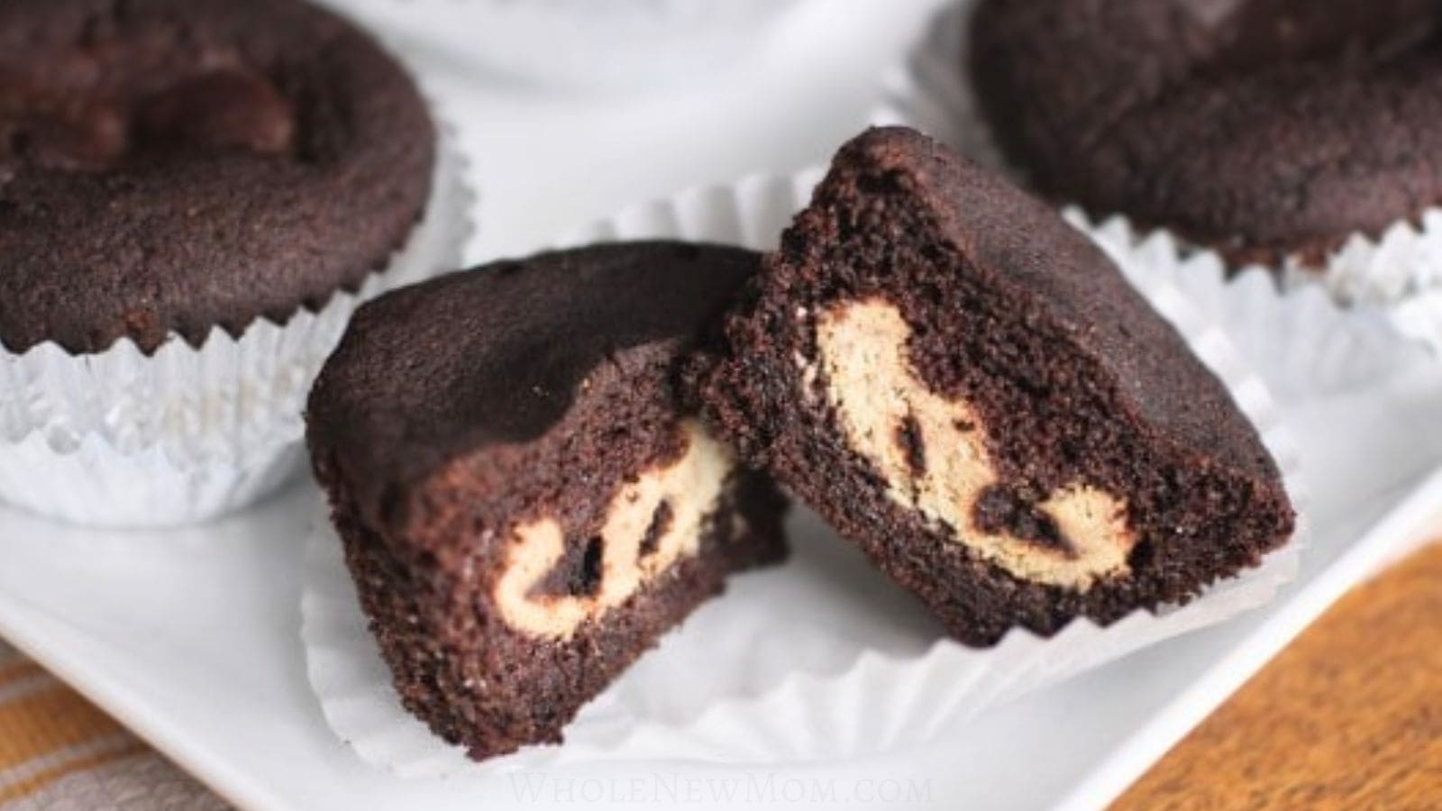 gluten free chocolate cheesecake cupcakes.