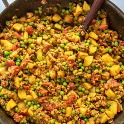 ground beef curry in pan.